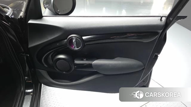 Mini Cooper id 5014089 из Кореи 16