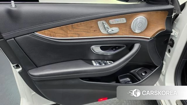 Mercedes-Benz E-Class W213 id 4993172 из Кореи 16