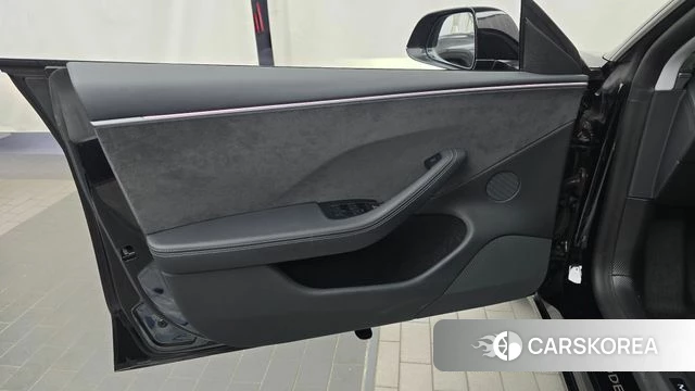 Tesla Model 3 id 5039059 из Кореи 16