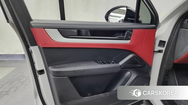 Porsche Cayenne (PO536) id 4540334 из Кореи 16