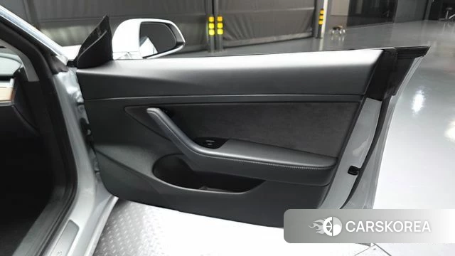 Tesla Model 3 id 4780404 из Кореи 16