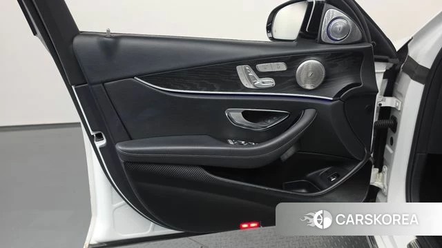Mercedes-Benz E-Class W213 id 5048247 из Кореи 16