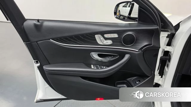 Mercedes-Benz E-Class W213 id 4998784 из Кореи 16