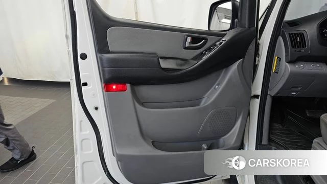 Hyundai The New Grand Starex id 4960423 из Кореи 16