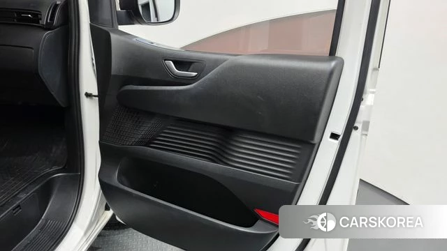 Hyundai Staria id 5003299 из Кореи 16