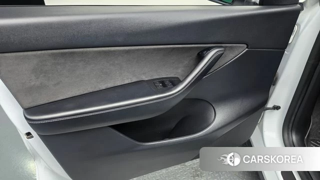 Tesla Model Y id 4992274 из Кореи 16