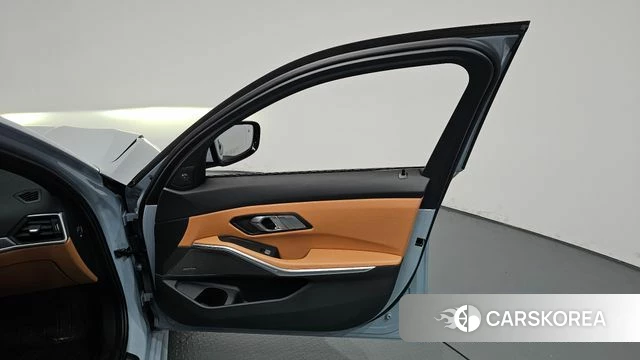 BMW 3 Series (G20) id 4985853 из Кореи 16