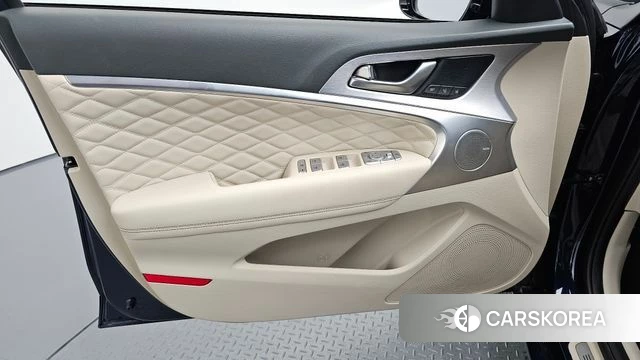 Genesis G70 id 4952792 из Кореи 16