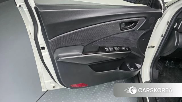 Ssangyong Tivoli Air id 4996600 из Кореи 16