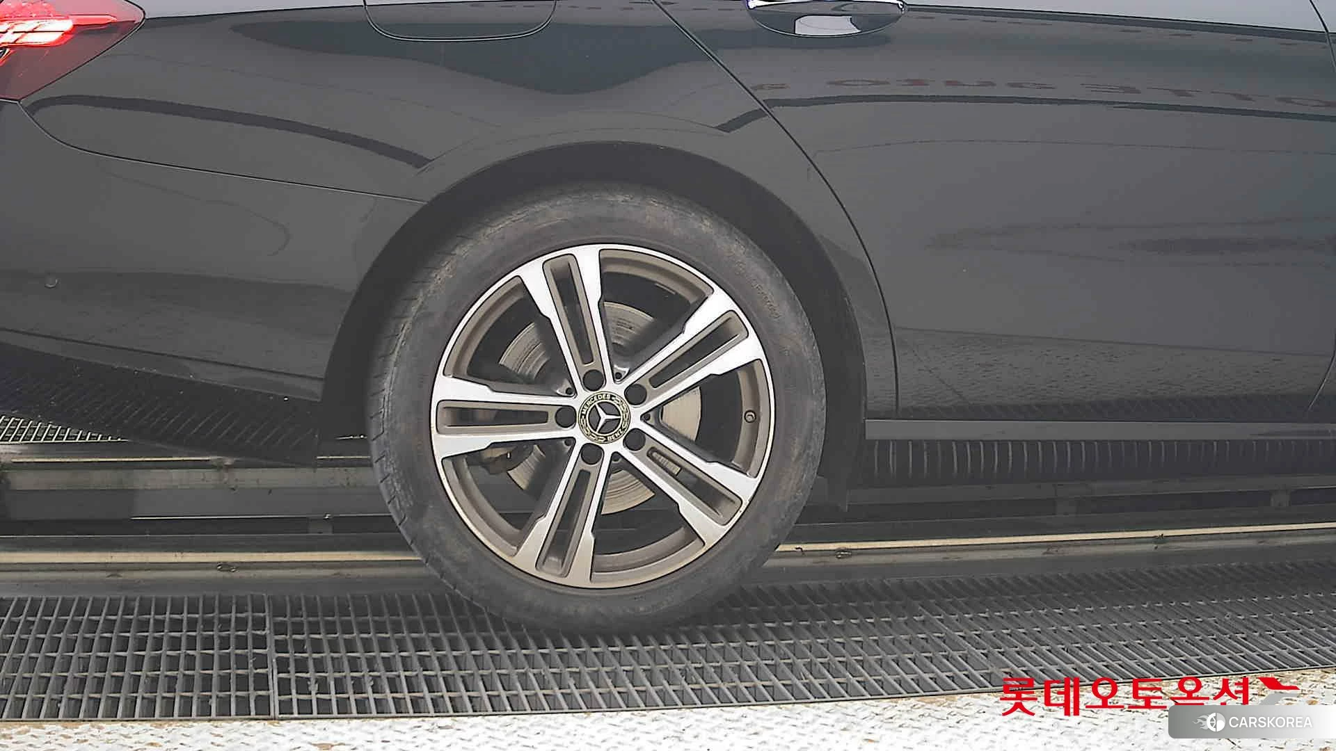 Mercedes-Benz Mercedes-Benz E350 4MATIC id 4989967 из Кореи 15
