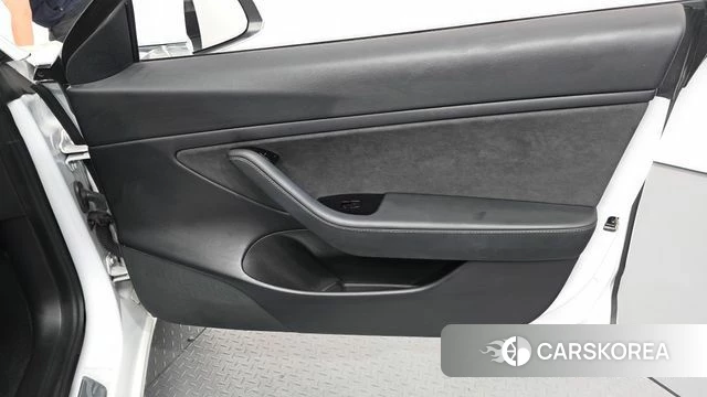 Tesla Model 3 id 4849366 из Кореи 16