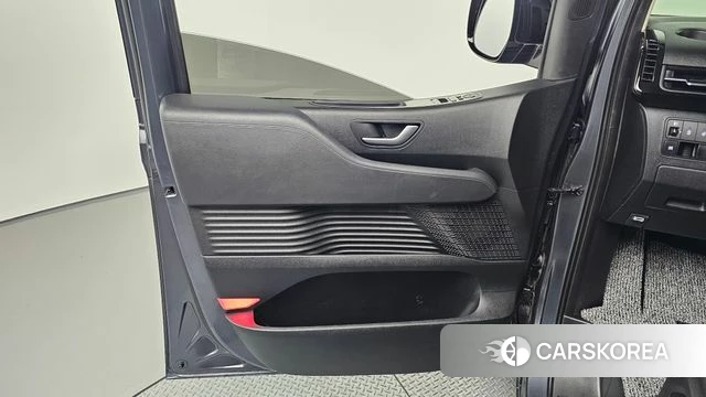 Hyundai Staria id 4593323 из Кореи 16