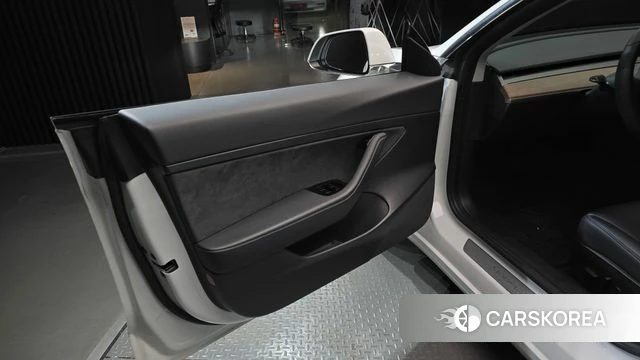 Tesla Model 3 id 4754872 из Кореи 16