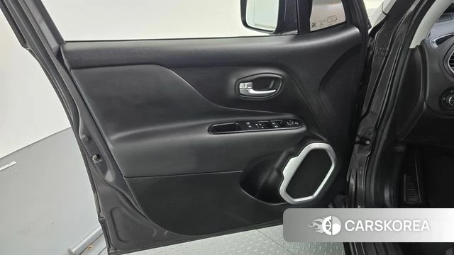 Jeep Renegade id 4983070 из Кореи 16