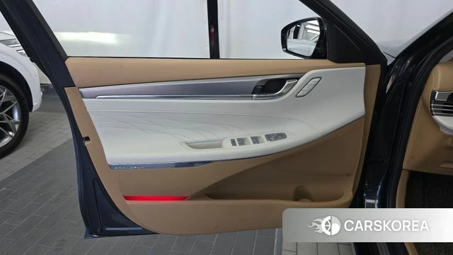 Hyundai The New Grandeur IG Hybrid id 5028667 из Кореи 16