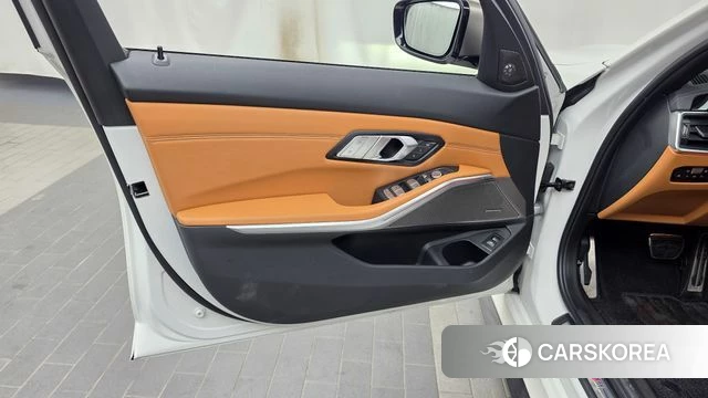 BMW 3 Series (G20) id 5017411 из Кореи 16