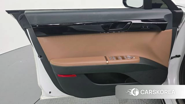 Hyundai Grandeur Hybrid (GN7) id 4980629 из Кореи 16