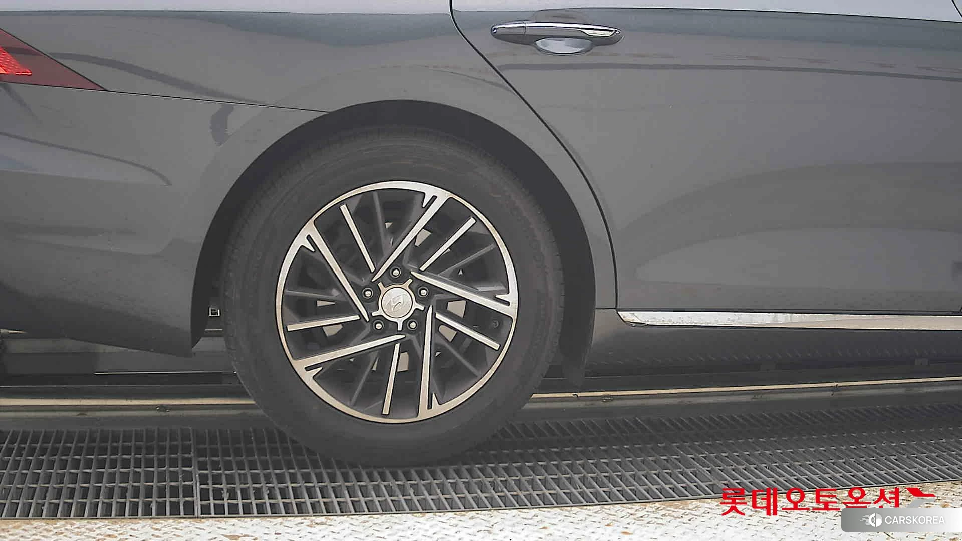 Hyundai Grandeur id 4990019 из Кореи 16