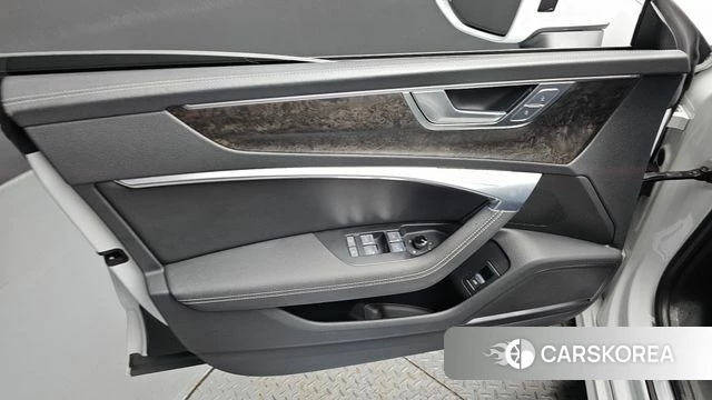 Audi A7 (4K) id 4899380 из Кореи 16