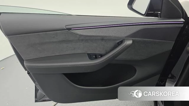 Tesla Model Y id 4853354 из Кореи 16