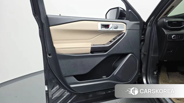 Ford Explorer 6th Generation id 4918373 из Кореи 16