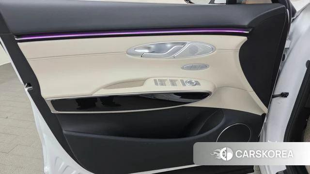 Genesis GV70 id 5001385 из Кореи 16