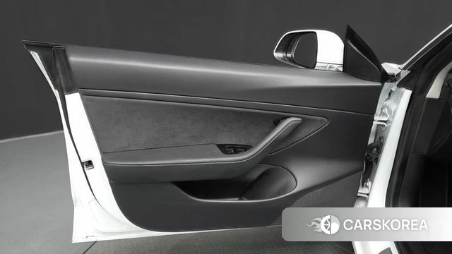 Tesla Model 3 id 4959781 из Кореи 16