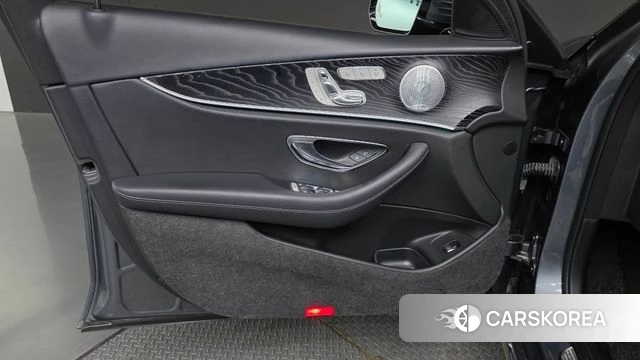 Mercedes-Benz E-Class W213 id 5035622 из Кореи 16