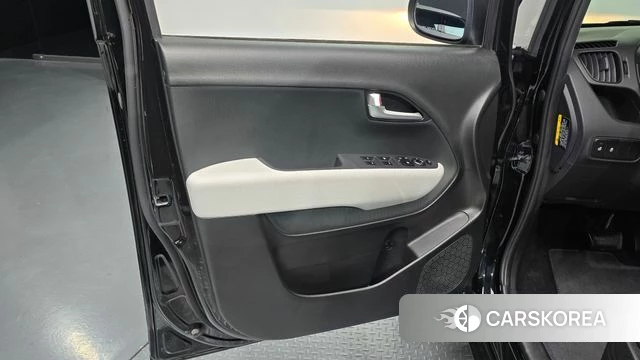 Kia The New Kia Ray EV id 5039609 из Кореи 16
