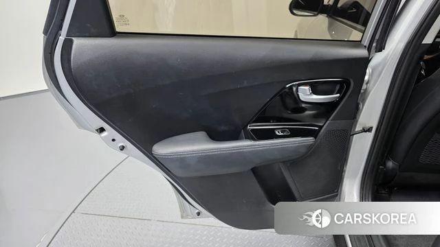 Kia Niro id 5042096 из Кореи 16