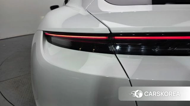 Porsche Taycan id 4649929 из Кореи 16