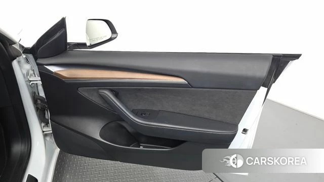 Tesla Model 3 id 5003002 из Кореи 16