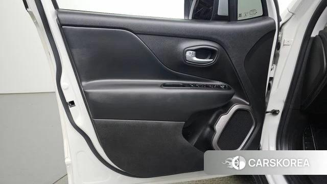 Jeep Renegade id 5027644 из Кореи 16