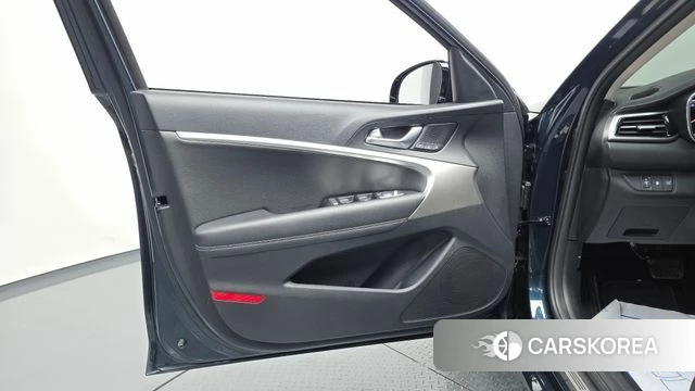 Genesis The New G70 Shooting Brake id 5001744 из Кореи 16