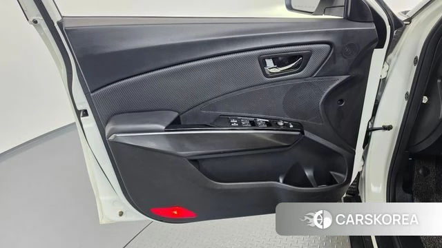 Ssangyong Tivoli Air id 5023200 из Кореи 16
