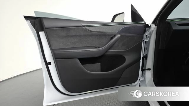 Tesla Model Y id 4748768 из Кореи 16