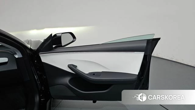 Tesla Model 3 id 5011414 из Кореи 16