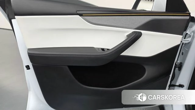 Tesla Model Y id 4847365 из Кореи 16