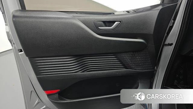 Hyundai Staria id 5027571 из Кореи 16