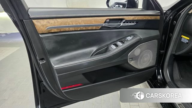 Genesis G90 id 4918555 из Кореи 16