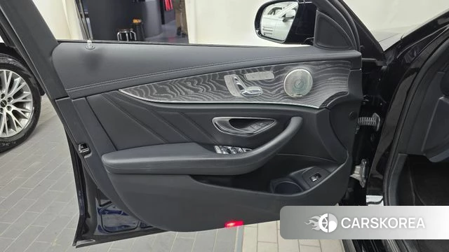 Mercedes-Benz E-Class W213 id 5046733 из Кореи 16