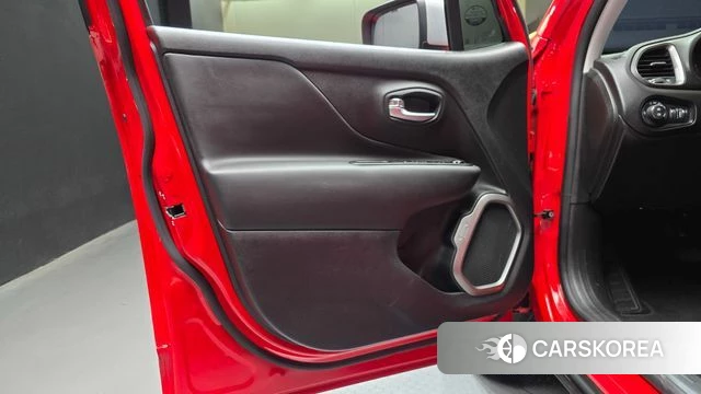 Jeep Renegade id 4951018 из Кореи 16