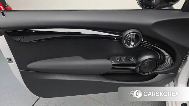 Mini Cooper S Convertible id 4996157 из Кореи 16