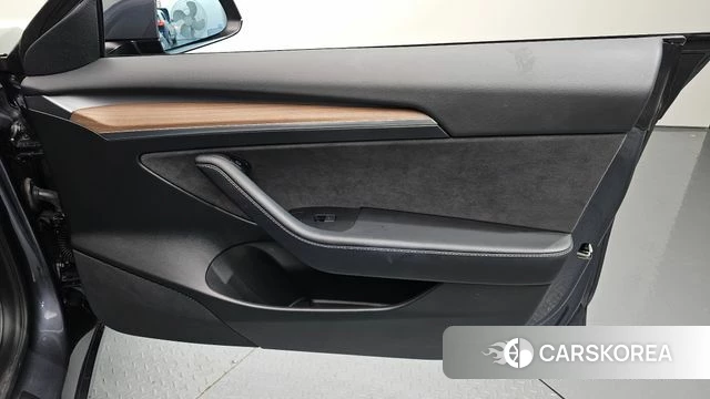 Tesla Model 3 id 5040571 из Кореи 16