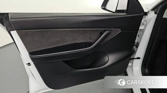 Tesla Model Y id 4951818 из Кореи 16