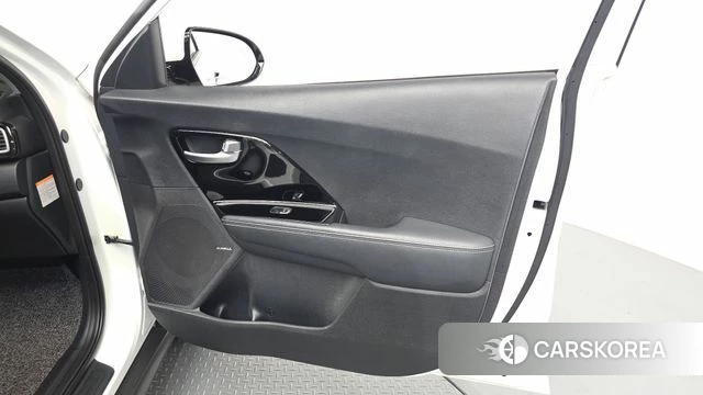Kia Niro EV id 4998446 из Кореи 16