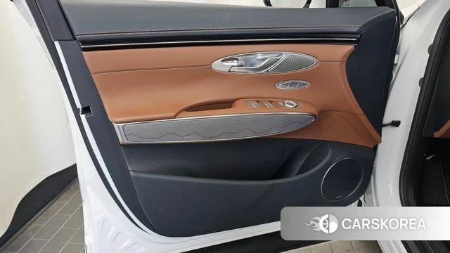 Genesis GV70 id 4959207 из Кореи 16