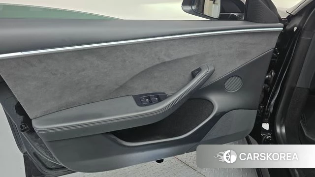 Tesla Model 3 id 5011439 из Кореи 16
