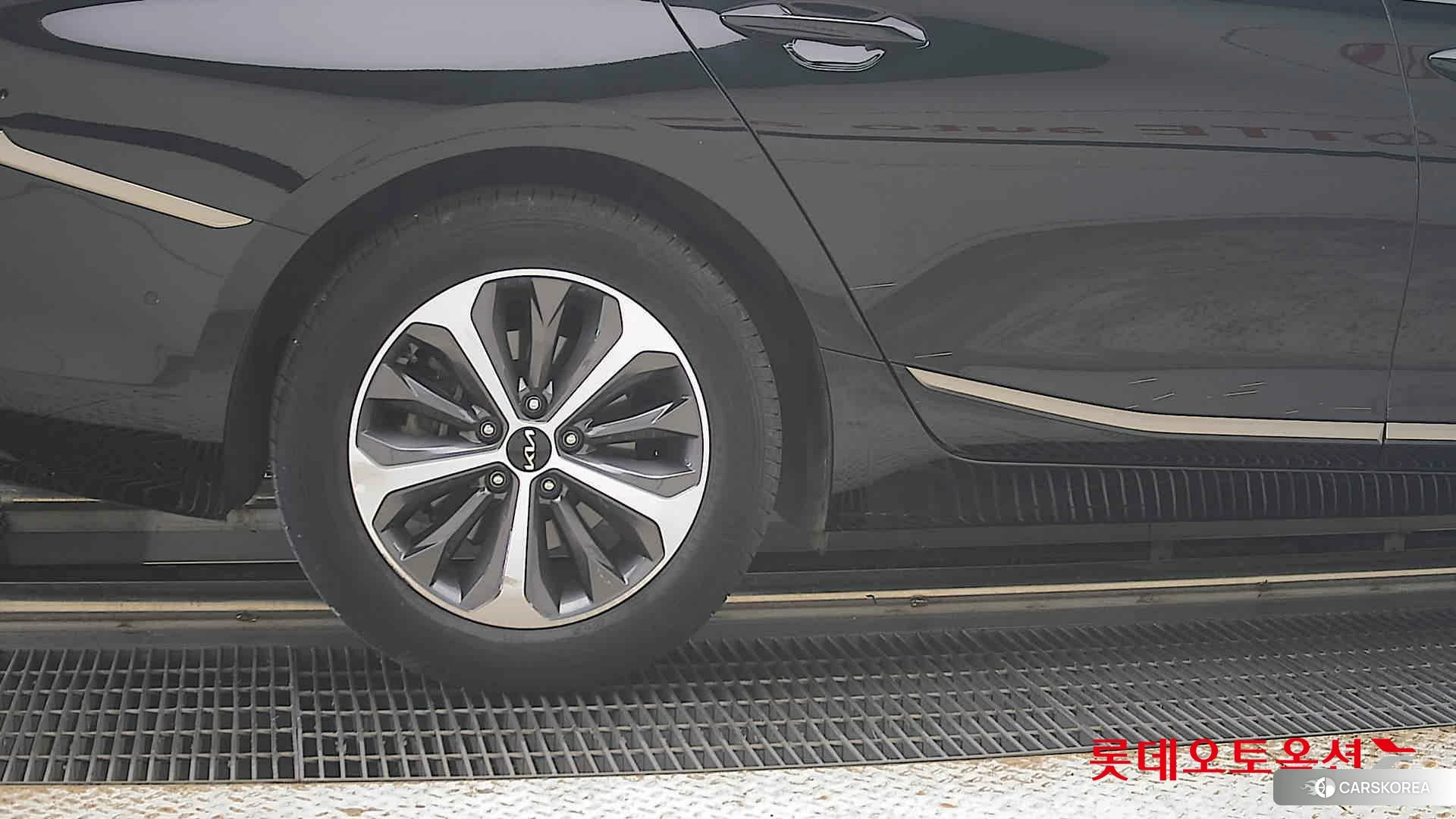 Kia K8 Hybrid id 4990055 из Кореи 16