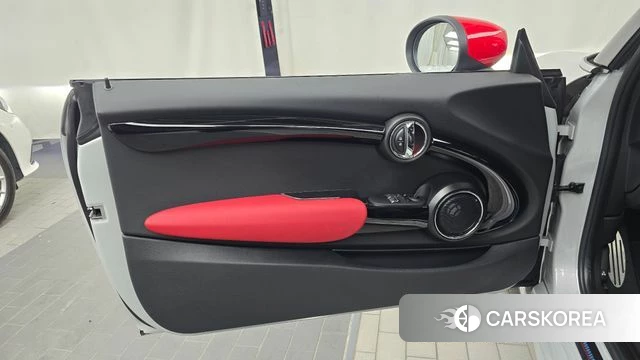 Mini Cooper S id 5028294 из Кореи 16